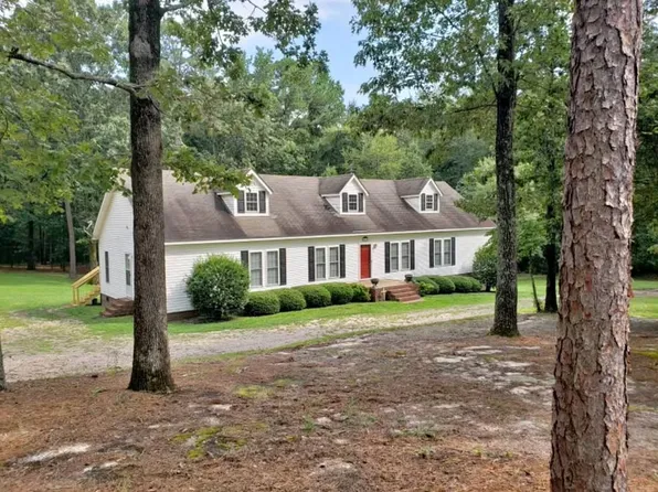 731 Manor Hills Rd, Lillington, NC 27546