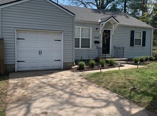 7319 Springfield St, Prairie Village, KS 66208