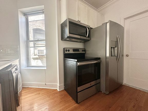 2nd image of 313 W 114th St APT 5B