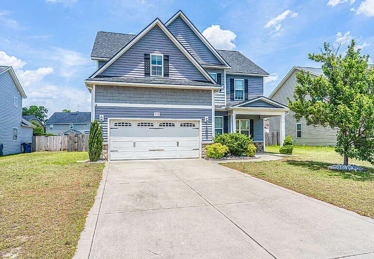216 Tipperary St — Photo 1