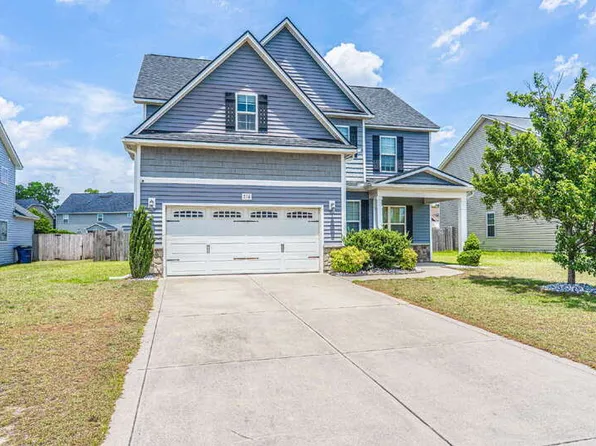 216 Tipperary St, Raeford, NC 28376