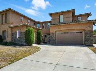 18338 Lakepointe Dr, Riverside, CA 92503