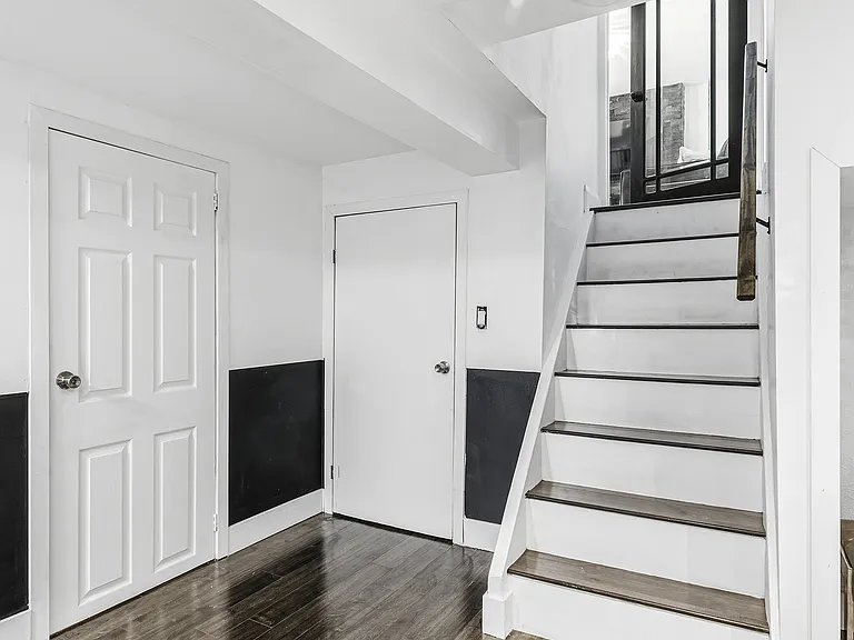 5 Shetland Cres — Photo 24