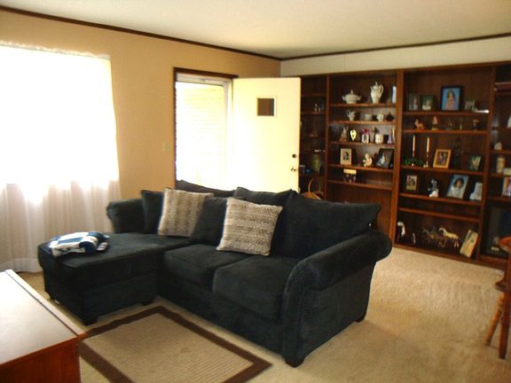 4th image of 308 Chestnut St