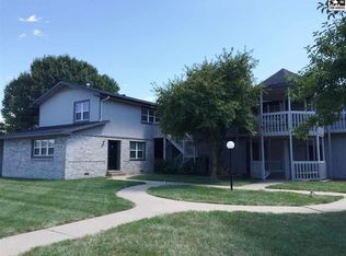 1705 E 24th Ave APT 6, Hutchinson, KS 67502
