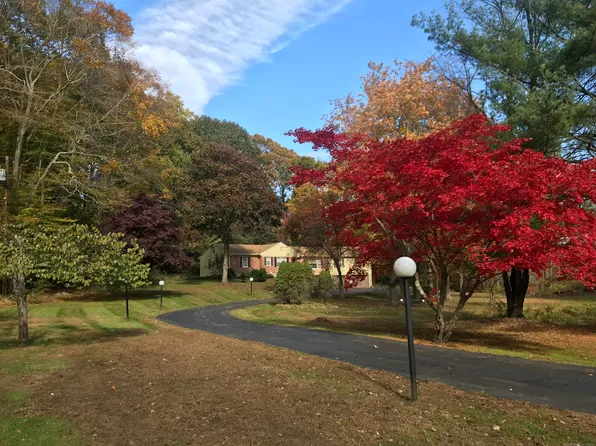 35 Burnt Swamp Road, Woodbridge, CT 06525