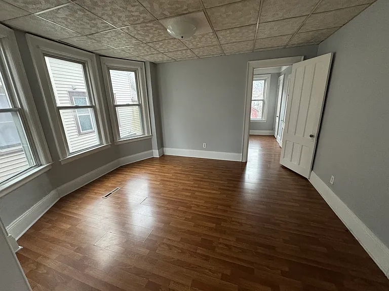 105 Merz Ave #1 — Photo 4