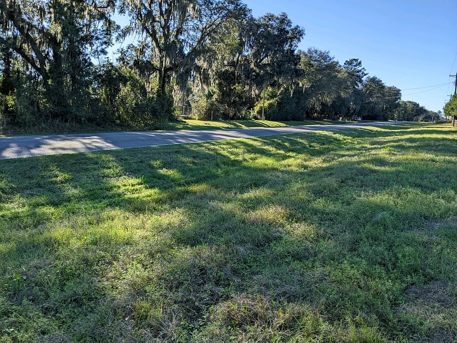 2nd image of 3318 SE County Road 18