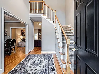 1071 Liberty Ln — Photo 3