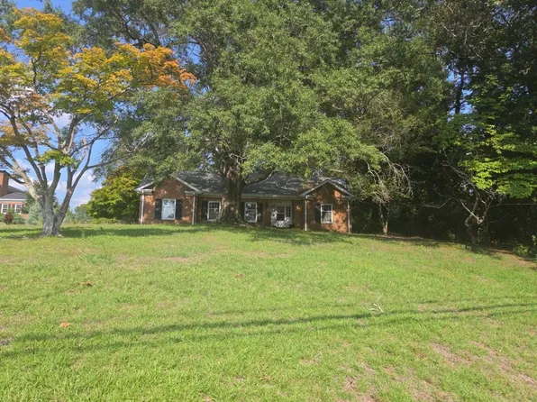 707 Morven Rd, Wadesboro, NC 28170