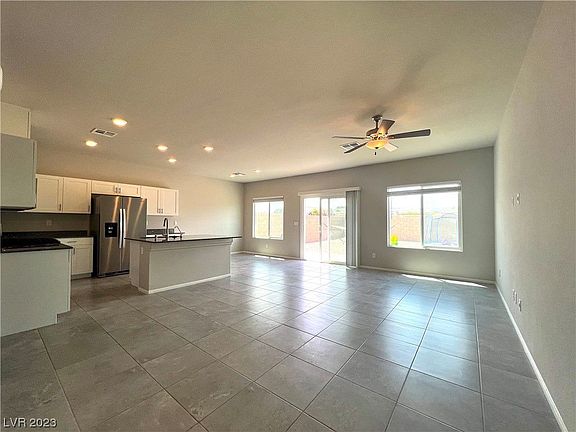 2nd image of 8255 Selenite St