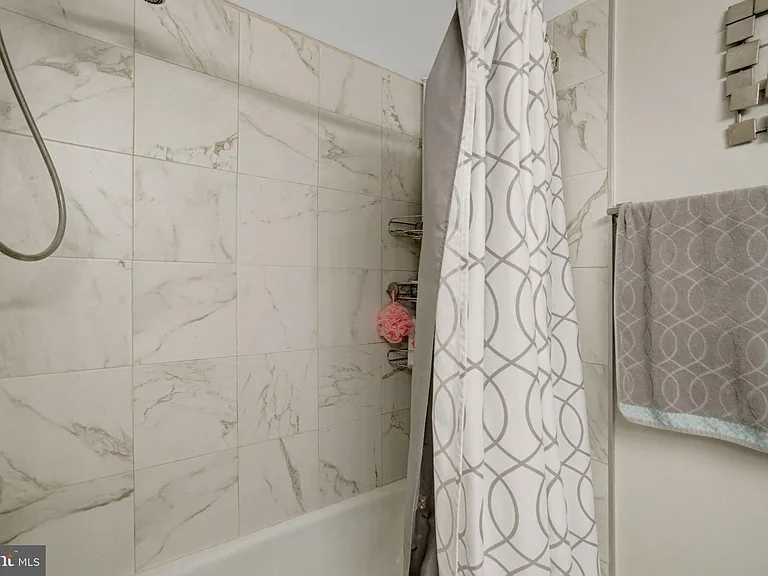 3709 S George Mason Dr #415-E — Photo 24