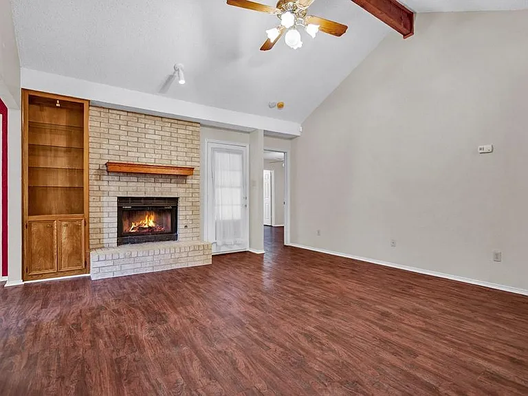 1101 Cresswell Dr — Photo 16