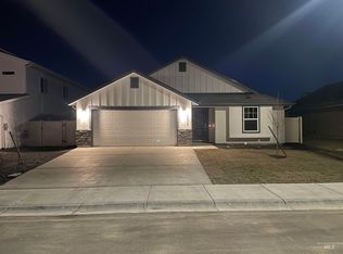 12400 Shadow River St, Caldwell, ID 83607