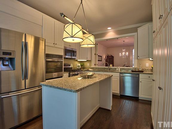 4th image of 4 Greenside Ct