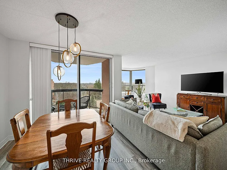 600 Talbot St #803 — Photo 10