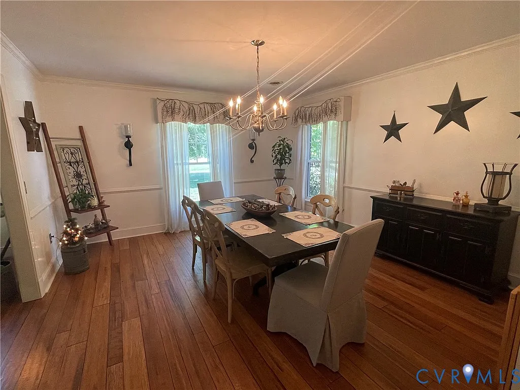 3 bed, 2.5 bath, 2691 sqft, $2,300 — Photo 3