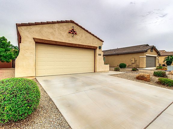2nd image of 903 E Indian Wells Pl