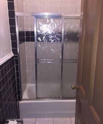 4th image of 445 Willoughby Ave #1
