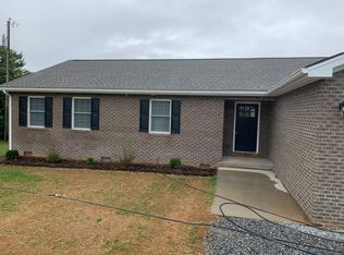 226 Cattle Scales Rd, Waynesboro, VA 22980