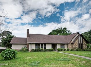 213 Lindale Cir, Clinton, MS 39056