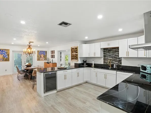 3571 Santiago WAY, NAPLES, FL 34105