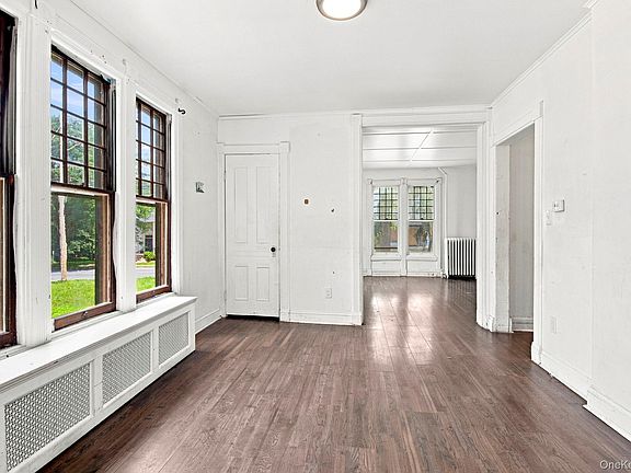 5th image of 173 S Cherry Street