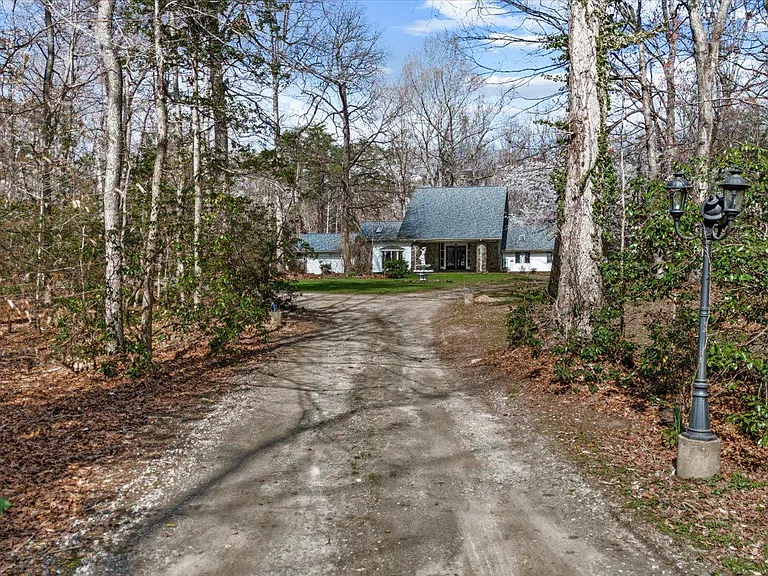 7621 River Rd — Photo 74