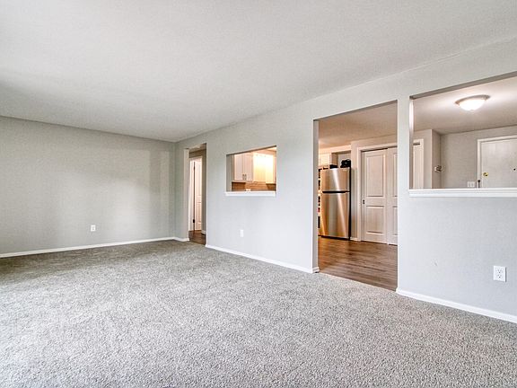 1300 Center Rd APT 8, Buffalo, NY 14224 | Zillow