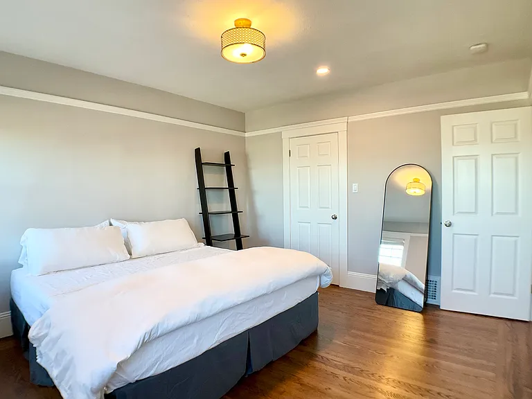 808 Templeton Ave — Photo 20
