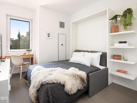 4th image of 2922 Northern Blvd APT 314