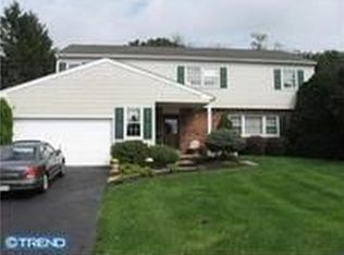 3121 Middle School Dr, Audubon, PA 19403