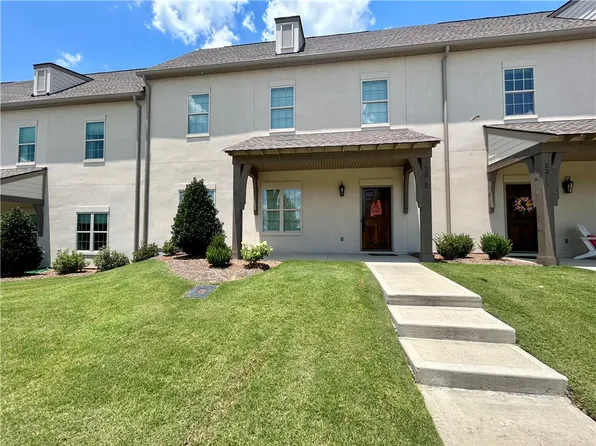 2252 Pam Cir, Auburn, AL 36832