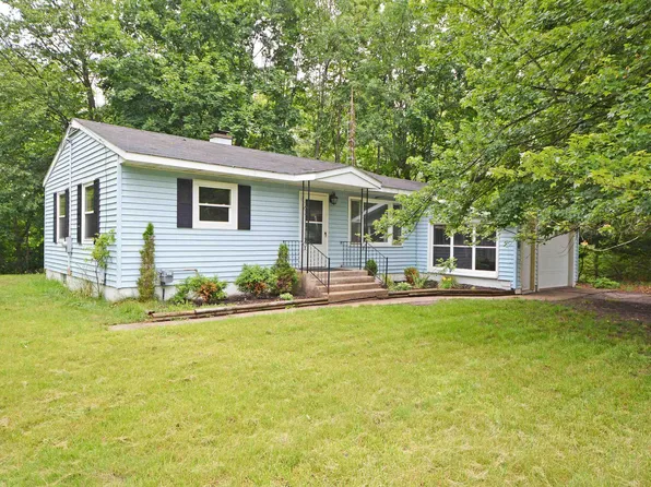8388 Leecrest Blvd, Onekama, MI 49675