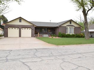 1303 Fauteux St, Ellis, KS 67637