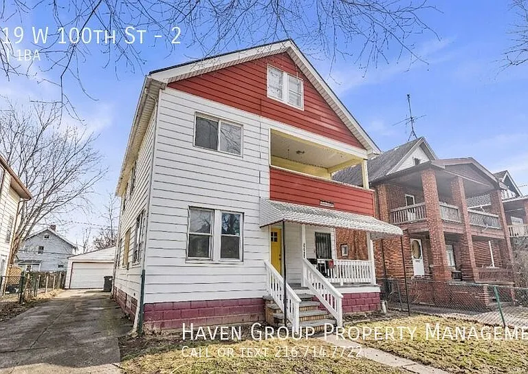 3519 W 100th St #2 — Photo 2