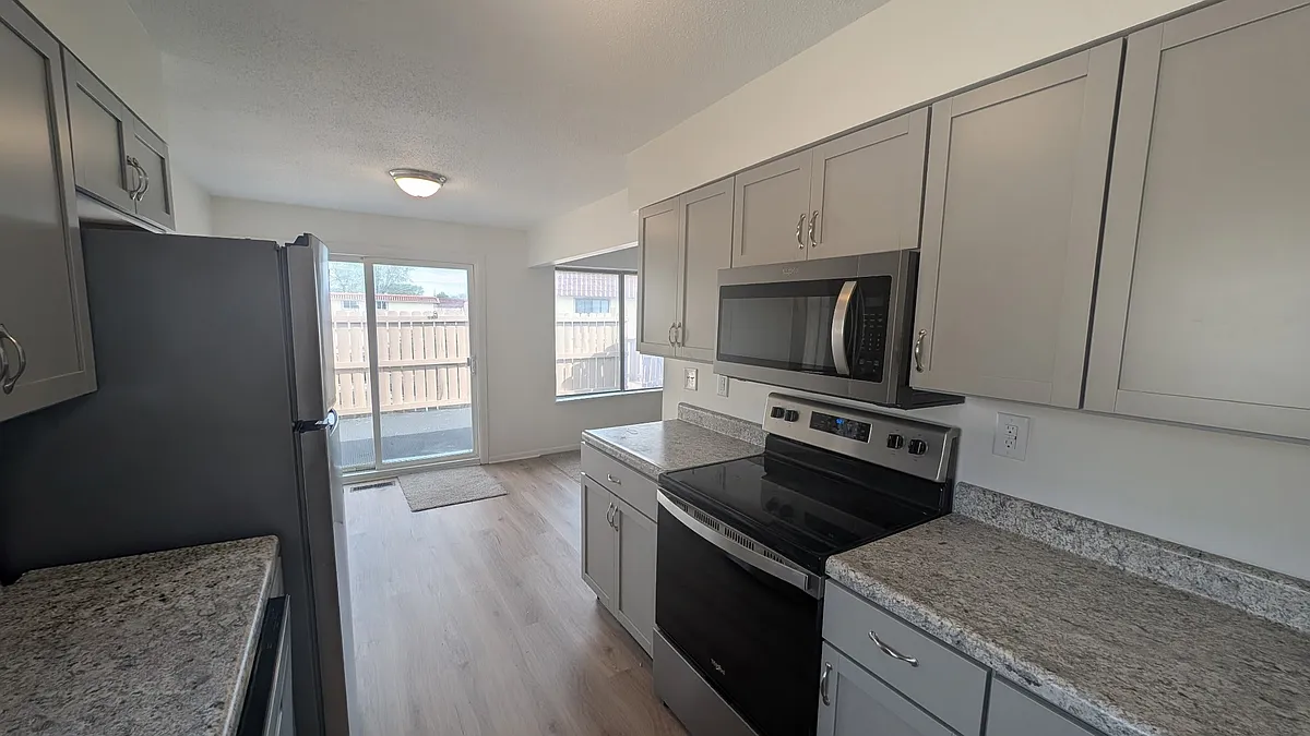 Building Photo - 8416 Del Prado Ct