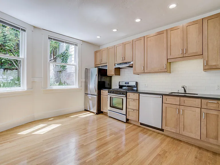 Updated Eat-In Kitchen