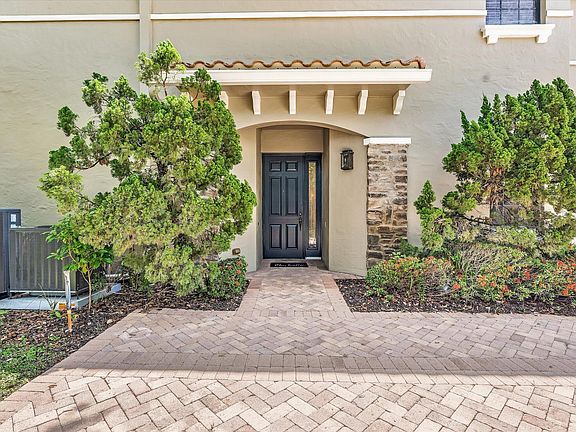 3rd image of 7531 Old Thyme Court