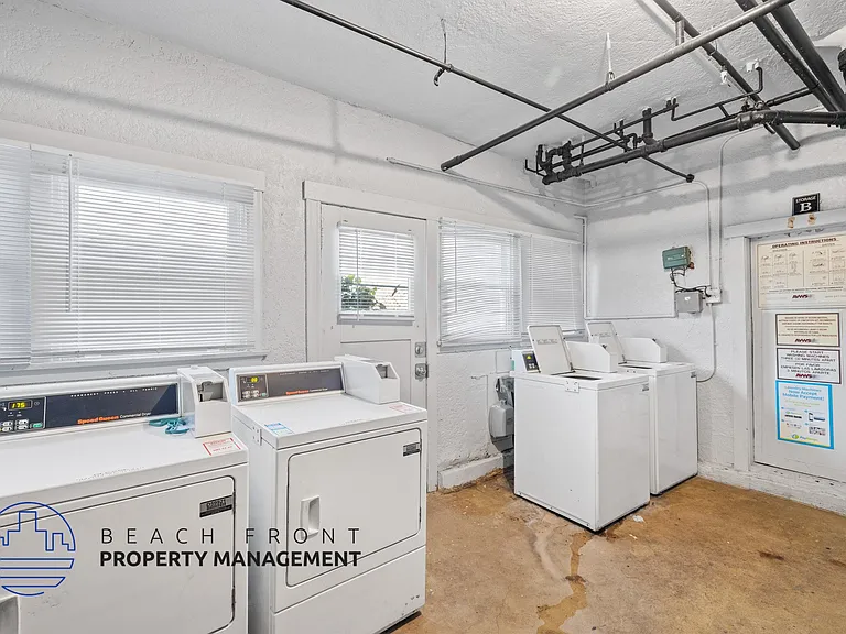 566 W. 17th St. — Photo 13