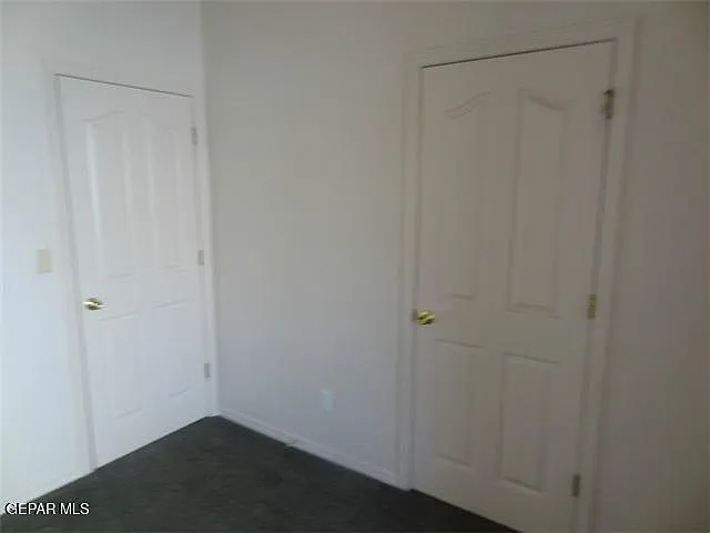 7481 Umbria Dr — Photo 12