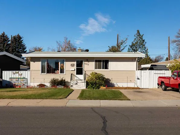 602 E 27th St N, Lethbridge, AB T1H 3W7