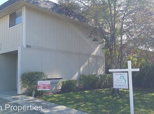 211 Sharon Way APT A, Roseville, CA 95678