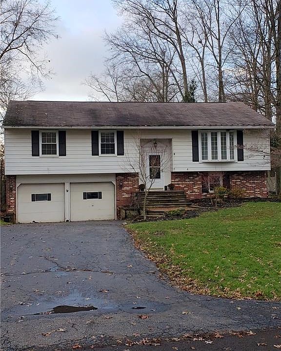1st image of 415 Wheelock Dr NE