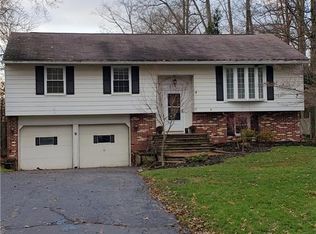 415 Wheelock Dr NE, Warren, OH 44484