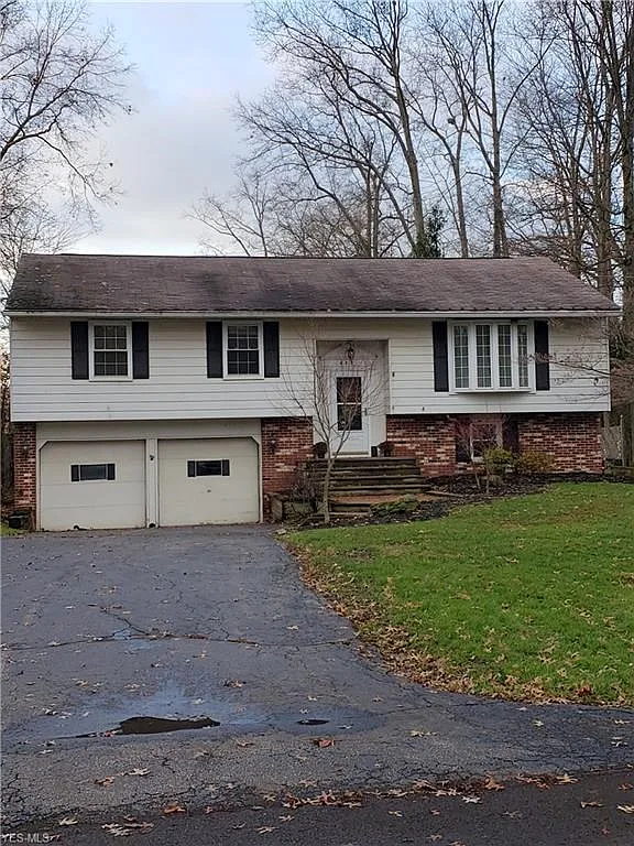 415 Wheelock Dr NE photo 1