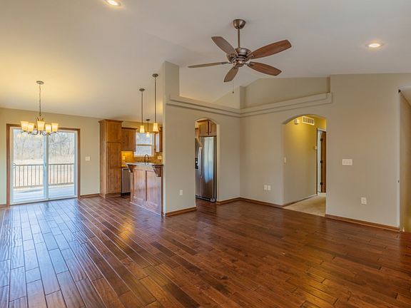 5th image of 5024 Bramblewood Dr
