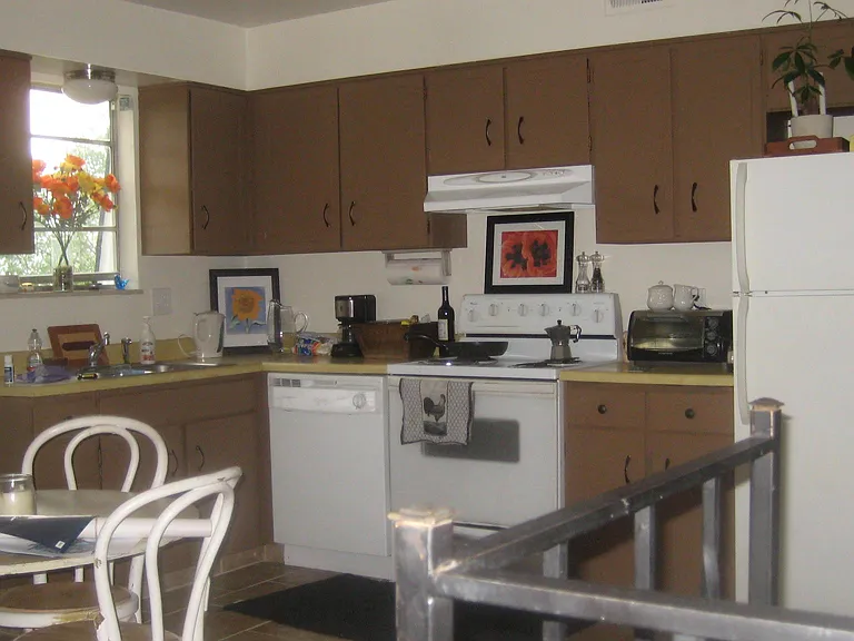 323 N Columbine St #B — Photo 13