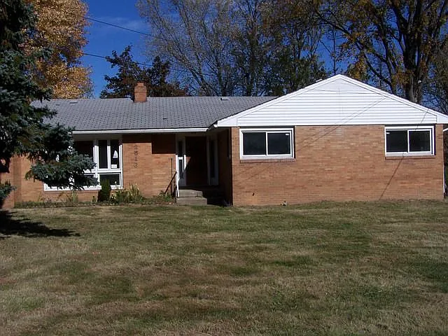 2516 Stocker Ave photo 1