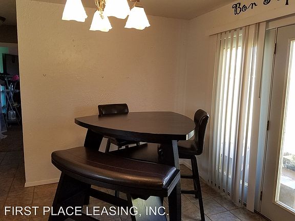4th image of 3120 Mandell Cir